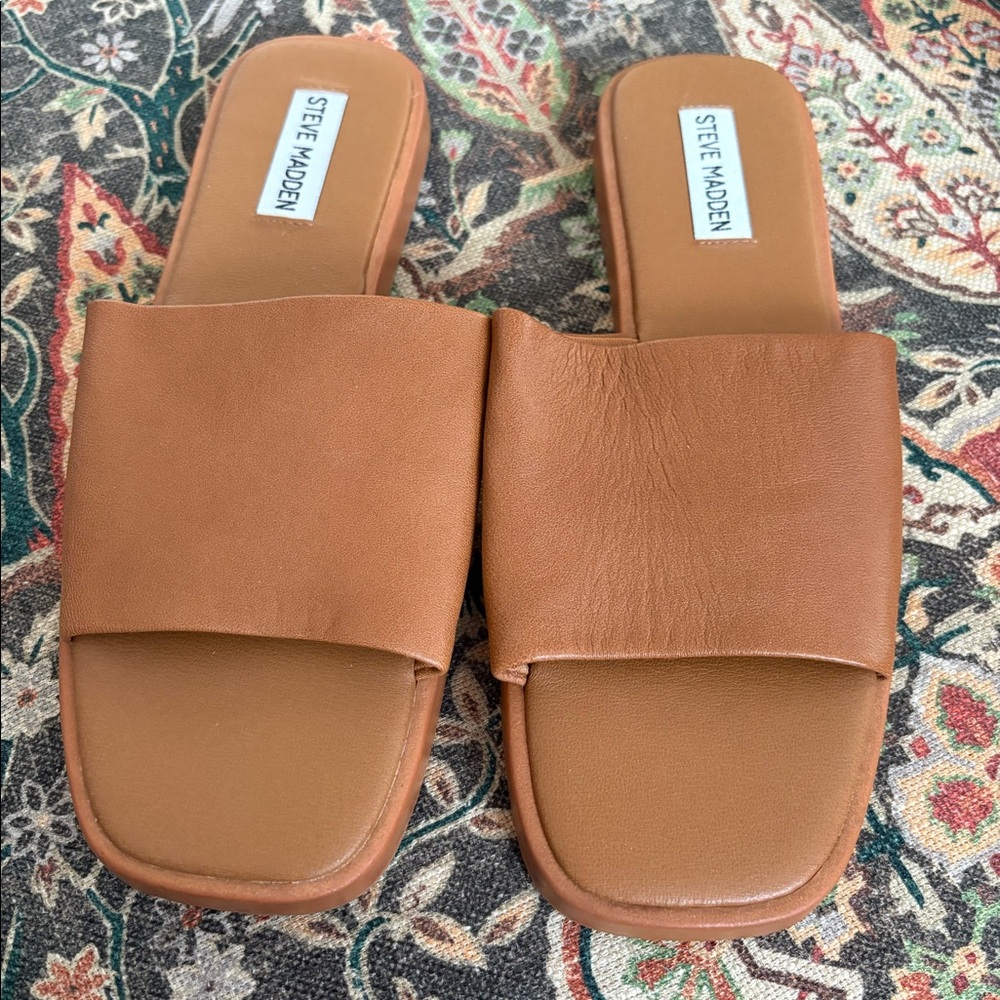 Steve Madden Tan Slide Sandals